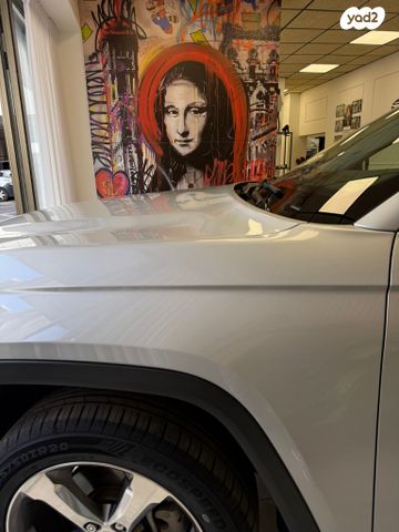 מודעת רכב ג'יפ גרנד צ'ירוקי 1