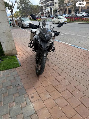 מודעת רכב בנלי TRK502X