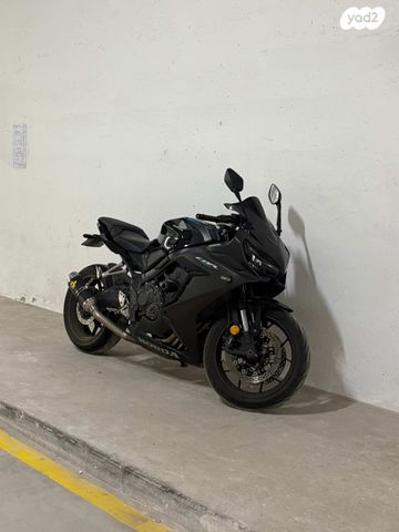 מודעת רכב הונדה CBR650R