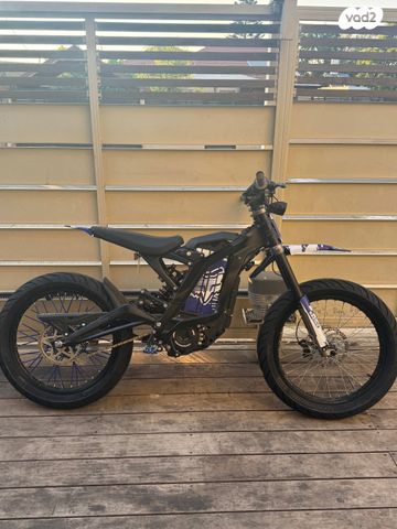 מודעת רכב סורון Light Bee X