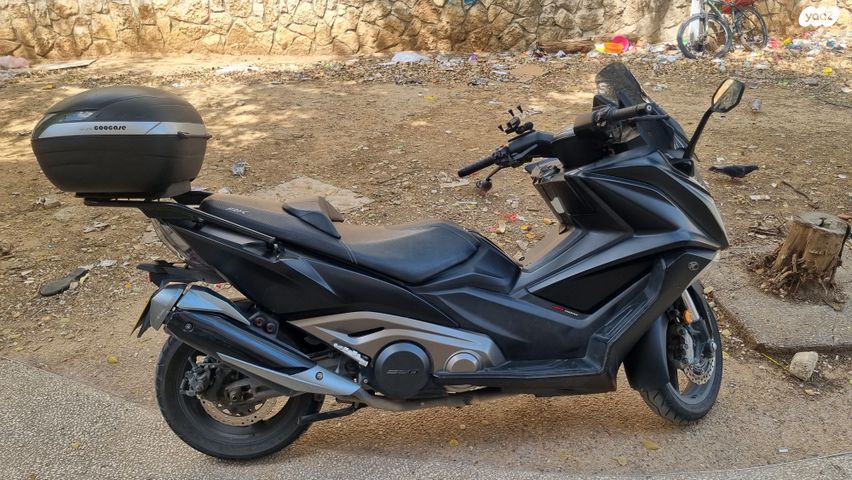 מודעת רכב קימקו AK 550