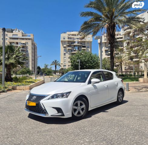 מודעת רכב לקסוס CT