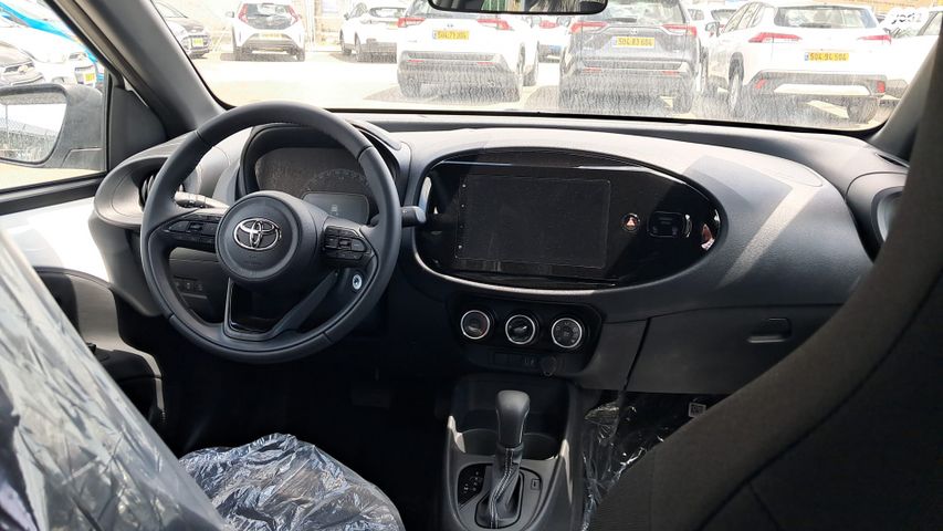 מודעת רכב טויוטה אייגו X