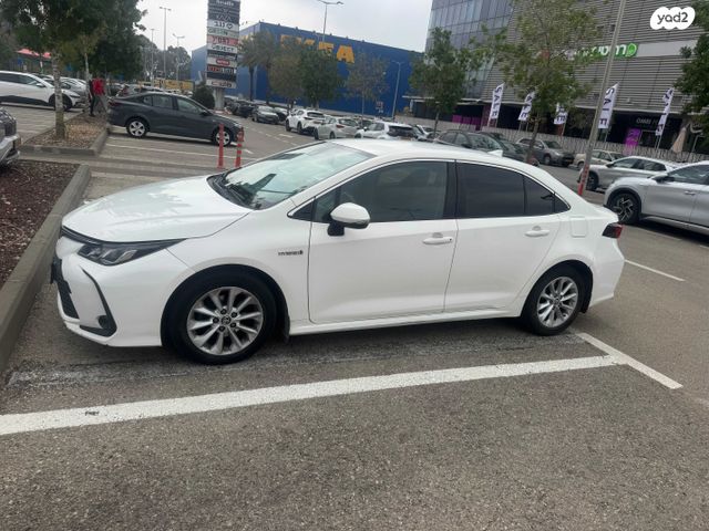 מודעת רכב טויוטה קורולה