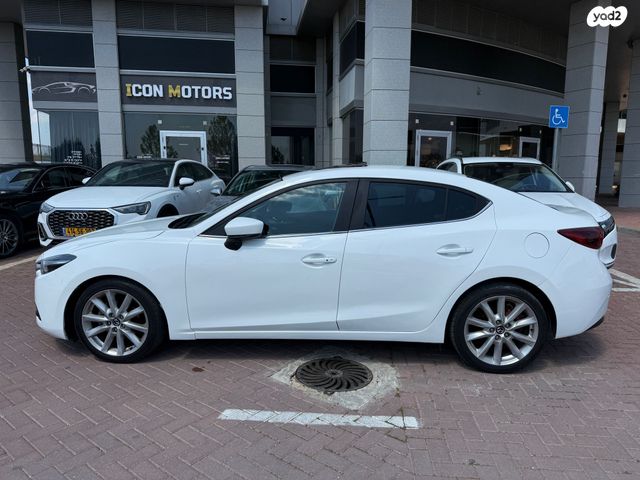 מודעת רכב מאזדה 3