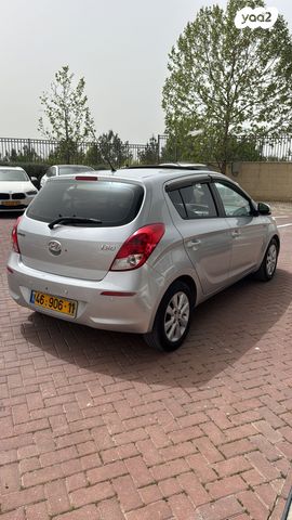 מודעת רכב יונדאי i20