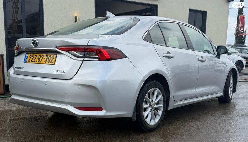 מודעת רכב טויוטה קורולה 1