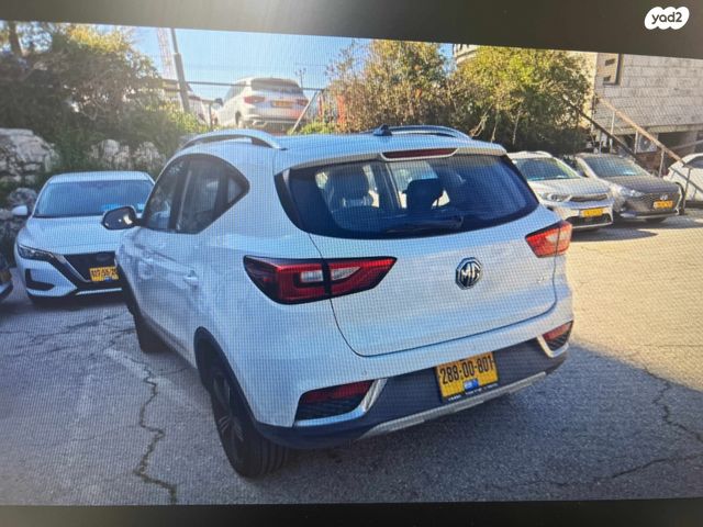 מודעת רכב אם ג'י ZS