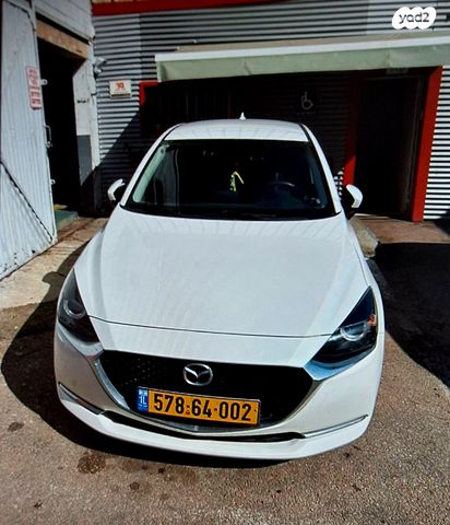 מודעת רכב מאזדה 2