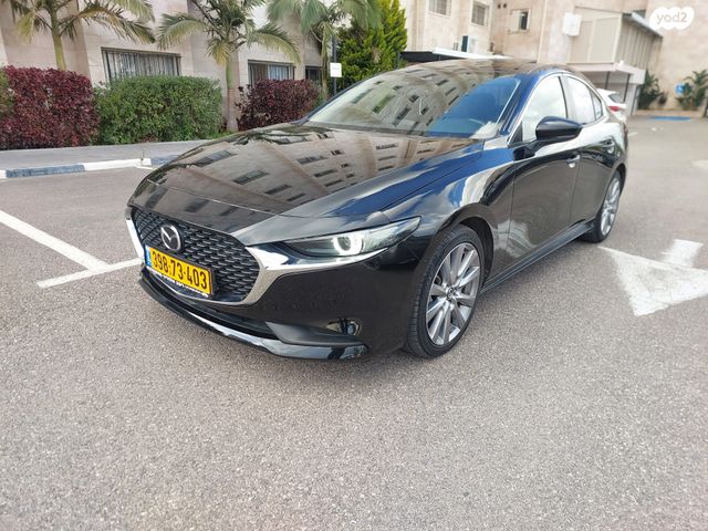 מודעת רכב מאזדה 3