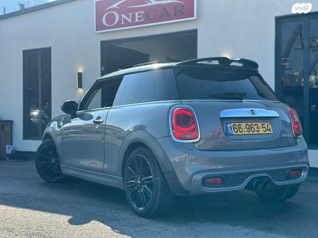 מודעת רכב מיני קופר 1