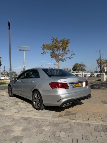 מודעת רכב מרצדס-בנץ E-class