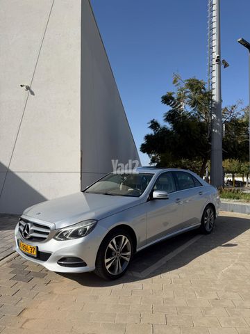 מודעת רכב מרצדס-בנץ E-class