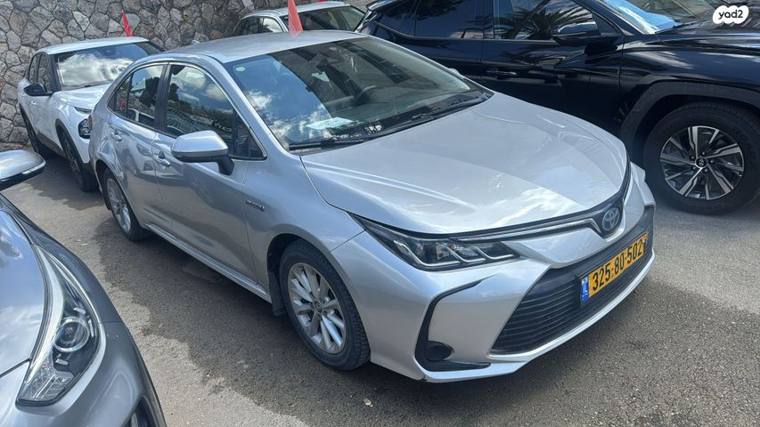 מודעת רכב טויוטה קורולה 2