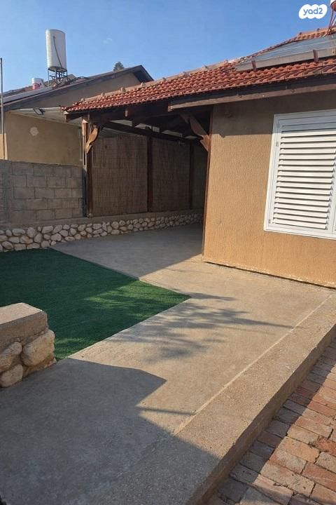 אסתר המלכה 16