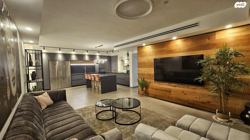 שושנה דמארי 5