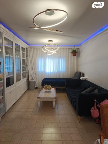 מעגלות הרב פרדס 106