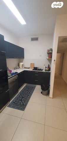 עומר אל חטאב 4