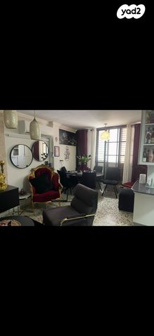 תורה ועבודה 24