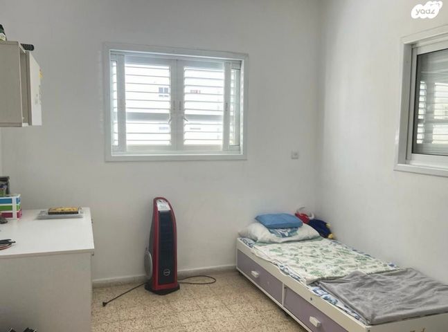 יוסף ספיר 56