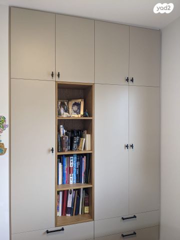 נתן אלתרמן 48