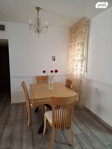 לוי אשכול 444