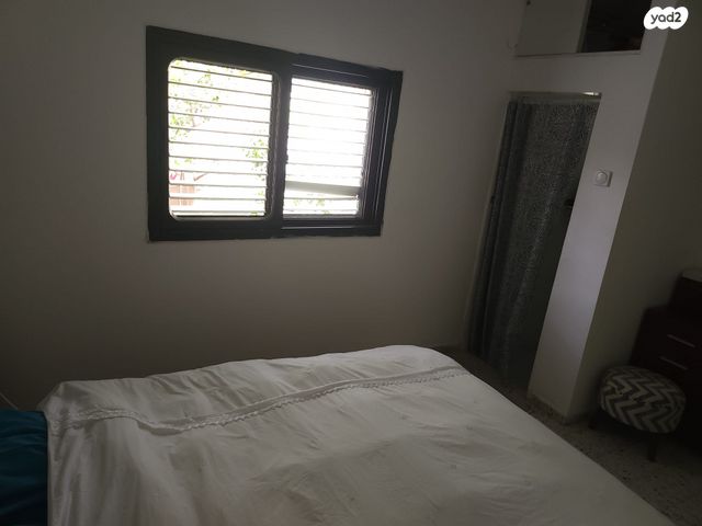 ז'בוטינסקי 15