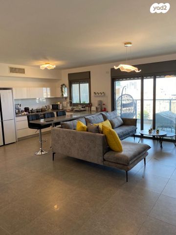 החשמונאים 11