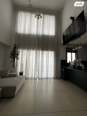 החשמונאים 9