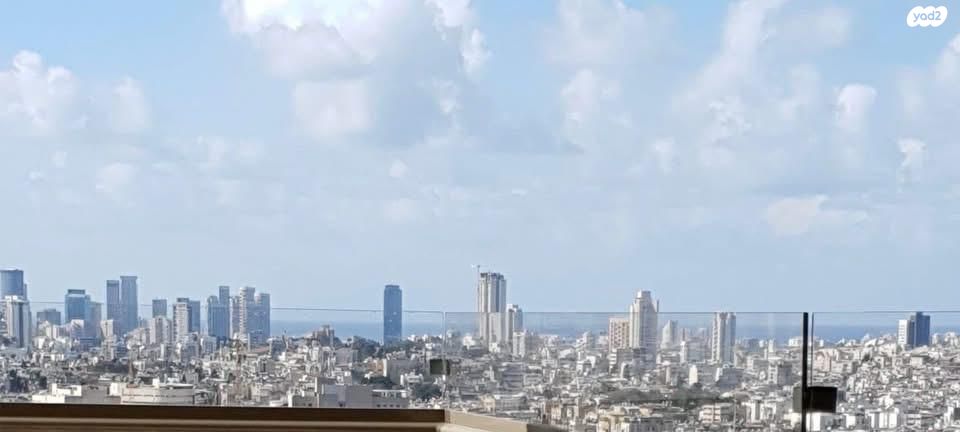 שדרות מנחם בגין 23