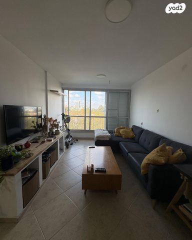 מעפילי אגוז 96