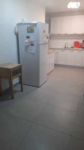 אפרים שריר 4