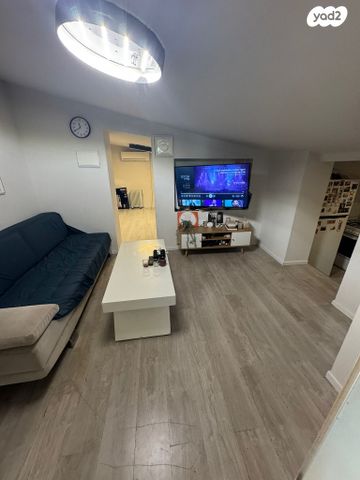 מנחם וטוביה מדמון 44