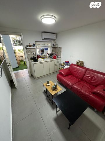 שדה עוזיהו 1