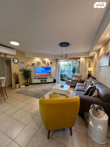 אורי צבי גרינברג 7