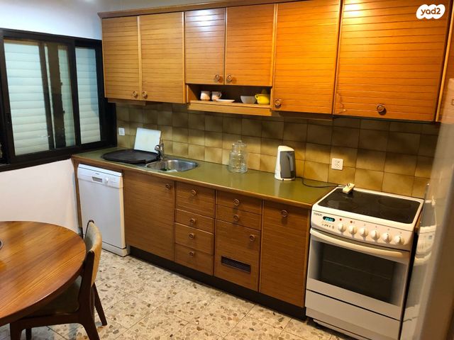 שדרות סיני 24