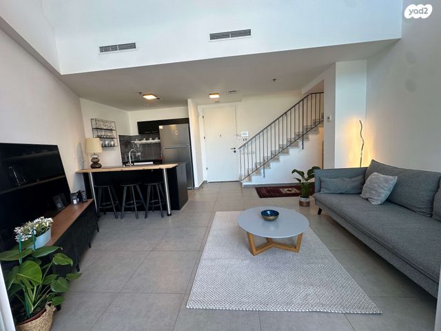 גרציאני יצחק 6