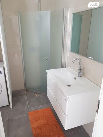 חכם עזרא כהן 9