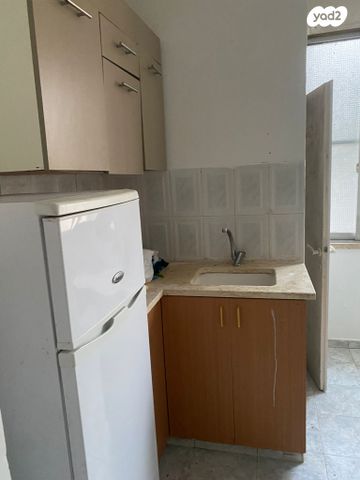 אליעזר בן יהודה 21