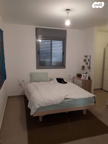 שדרות טום לנטוס 71