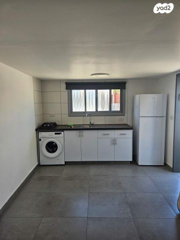 שדרות מרדכי בן פורת 44