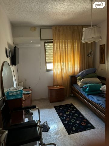 נחום הנביא 7