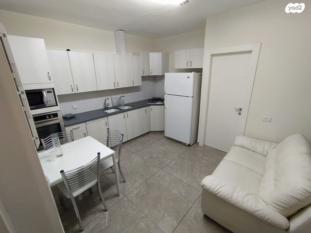 הרב מיימון 56