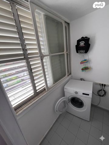 שדרות ירושלים 221