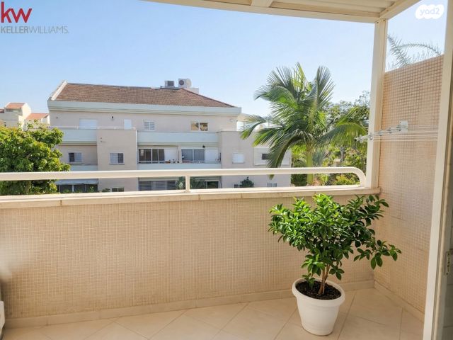 מודעת נכס, רעננה