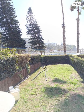 שדרות רחבעם זאבי 1