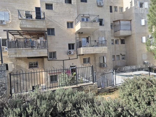 דירה למכירה בירושלים (תיווך) — 2