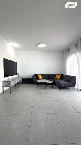 דירה, הפרחים, חריש