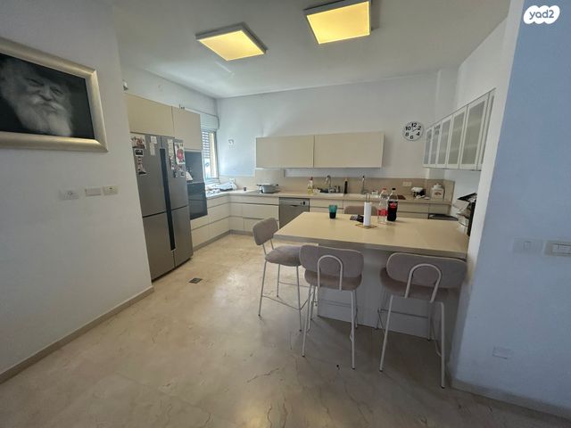 ברודצקי אשר 