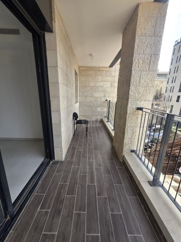 דירה למכירה בירושלים (תיווך) — 4